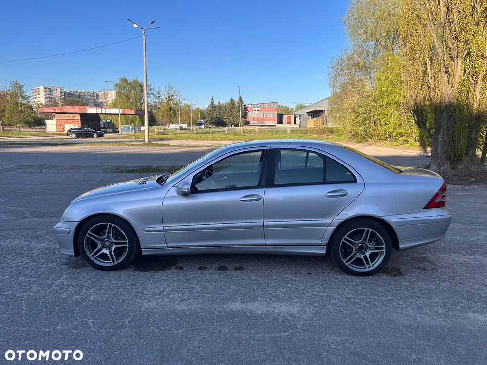 Mercedes-Benz Klasa C 200 Kompressor Avantgarde Sport Edition - 7