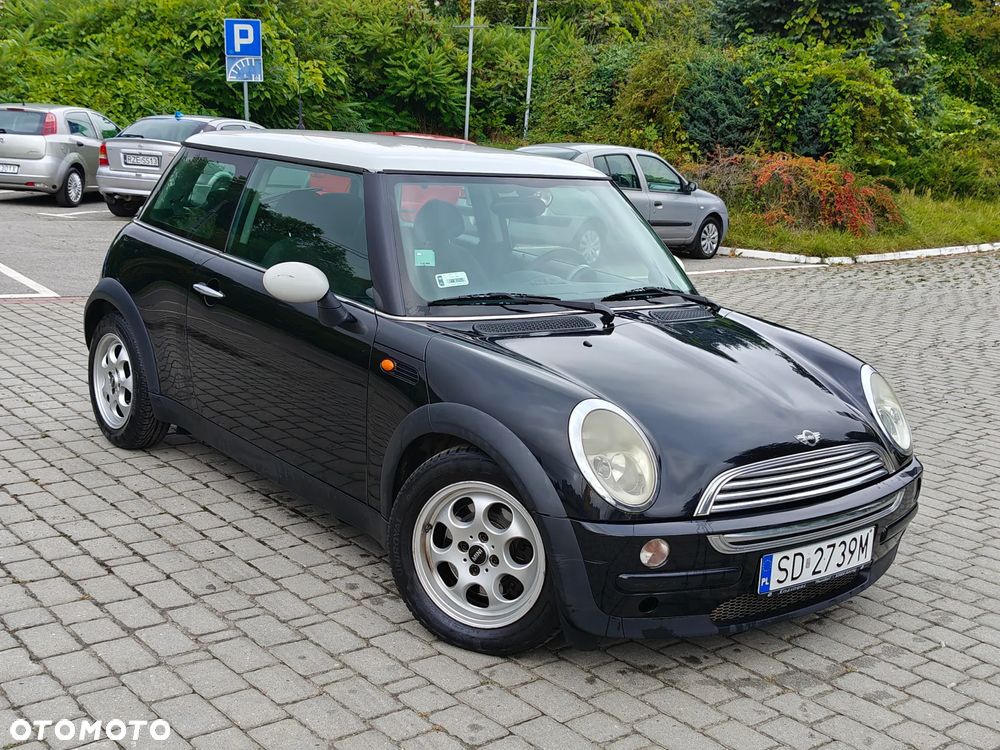 MINI Cooper Standard - 2