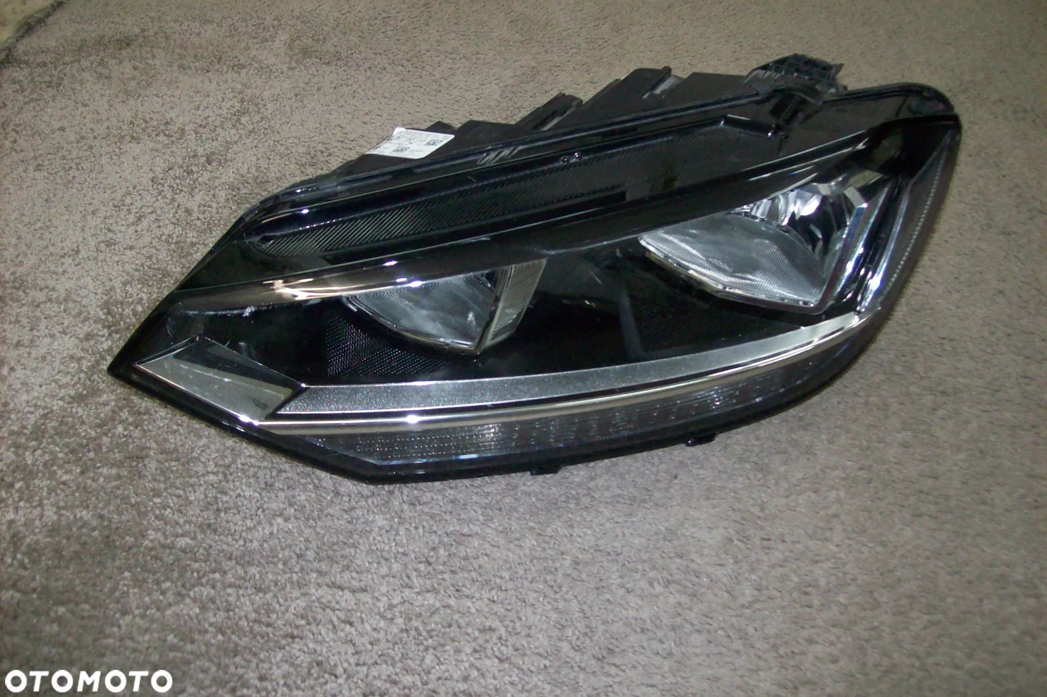 LAMPA PRZEDNIA LEWA VW TOURAN EUROPA ROK 15+ - 1
