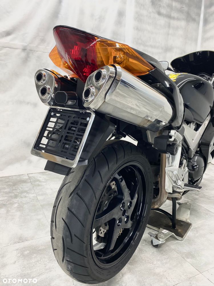 Honda VFR - 9
