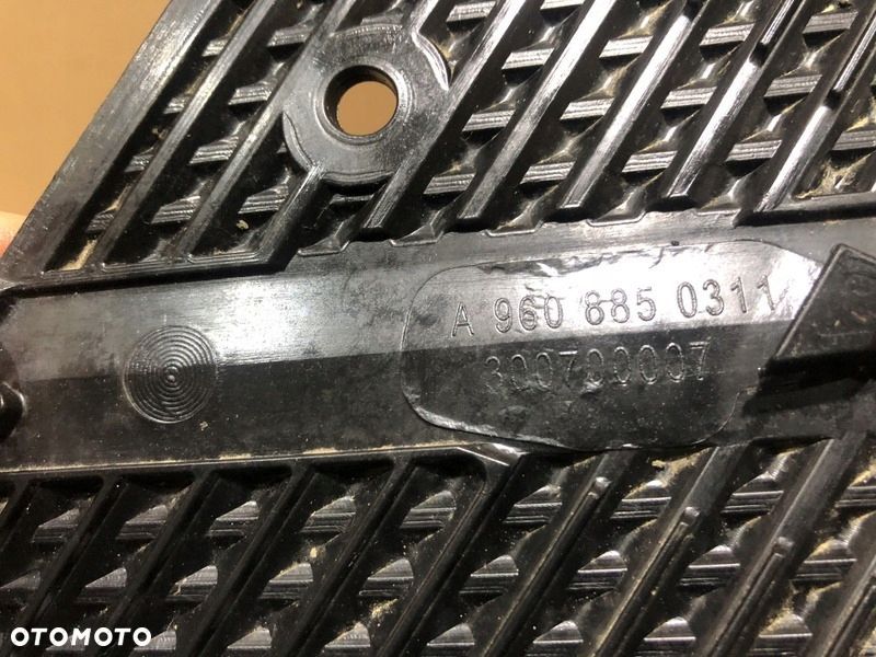 STOPIEŃ ZDERZAKA PRZÓD MERCEDES ACTROS MP4 A960 - 3