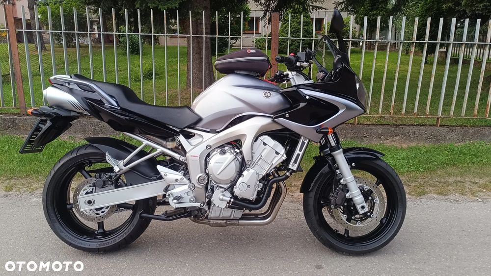 Yamaha FZ - 9
