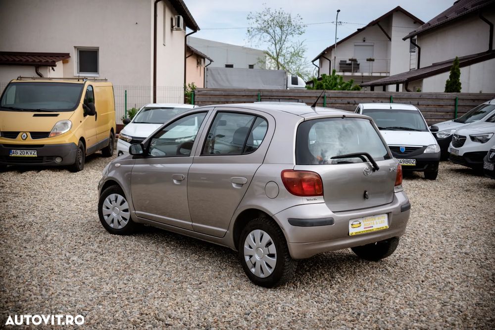 Toyota Yaris 1.3 Sol - 6