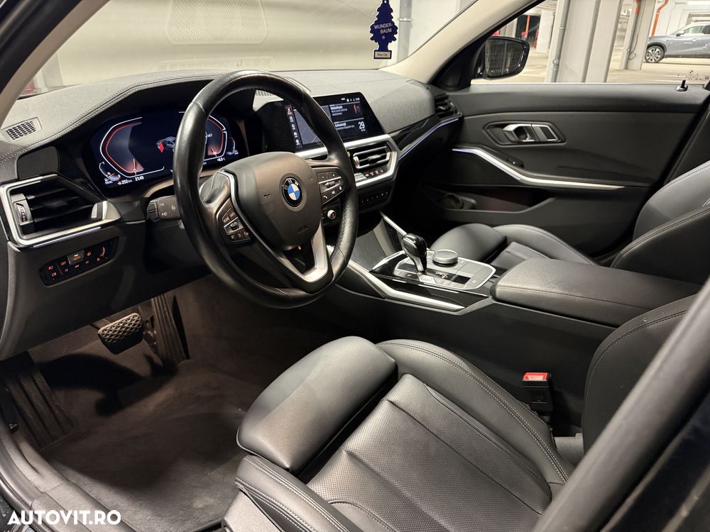 BMW Seria 3 320d xDrive AT Luxury Line - 12