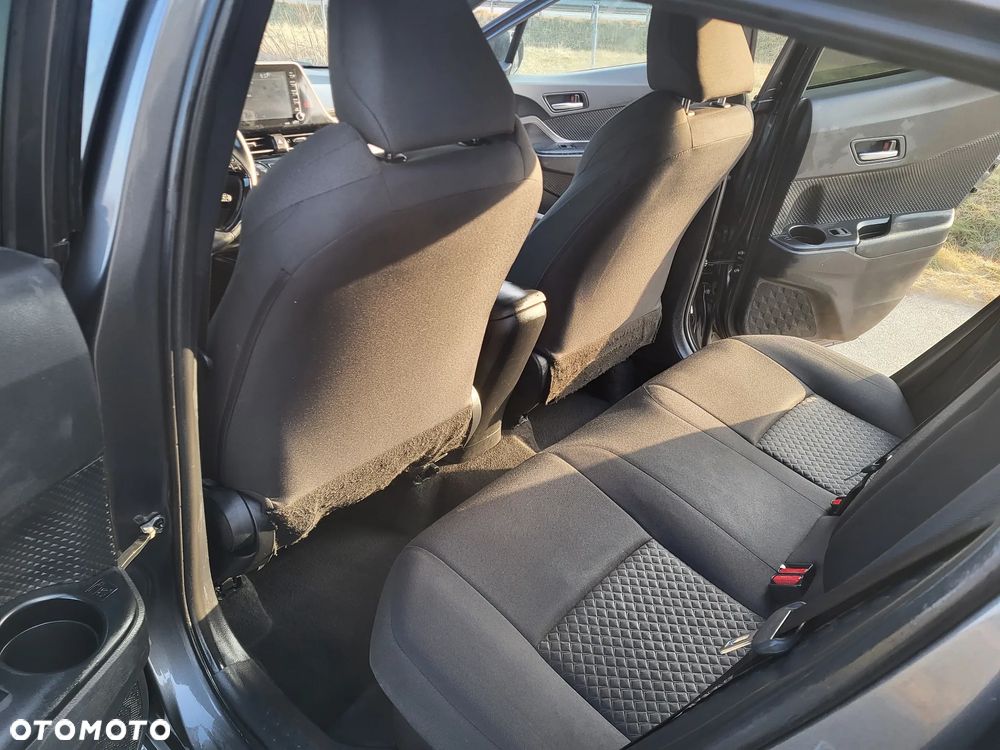 Toyota C-HR - 28