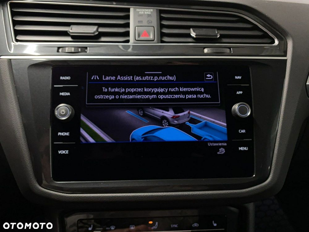 Volkswagen Tiguan - 31