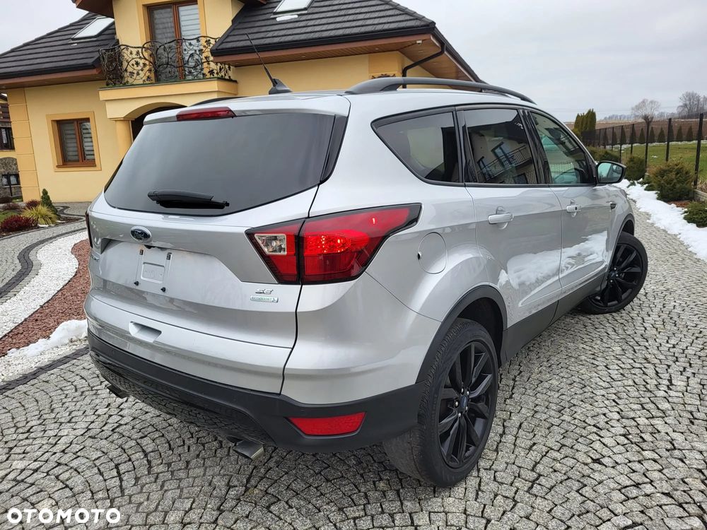 Ford Kuga - 15