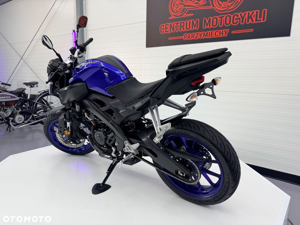 Yamaha MT - 7
