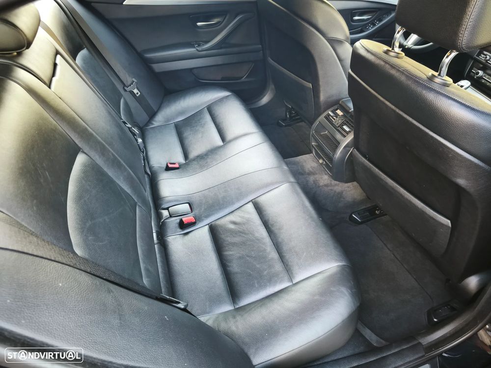 BMW 525 d xDrive Pack M Auto - 27