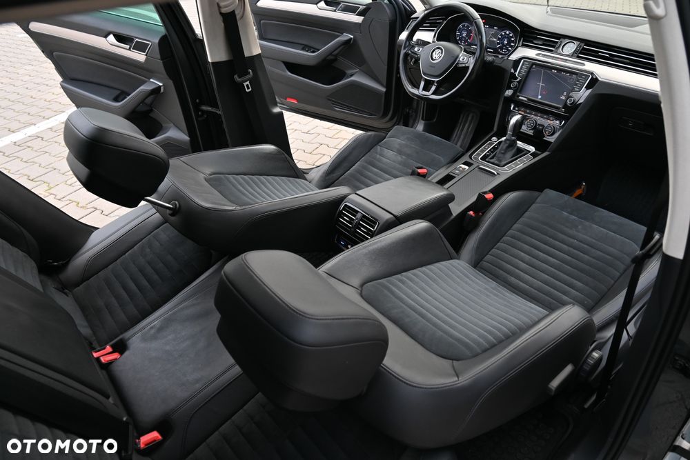 Volkswagen Passat - 28