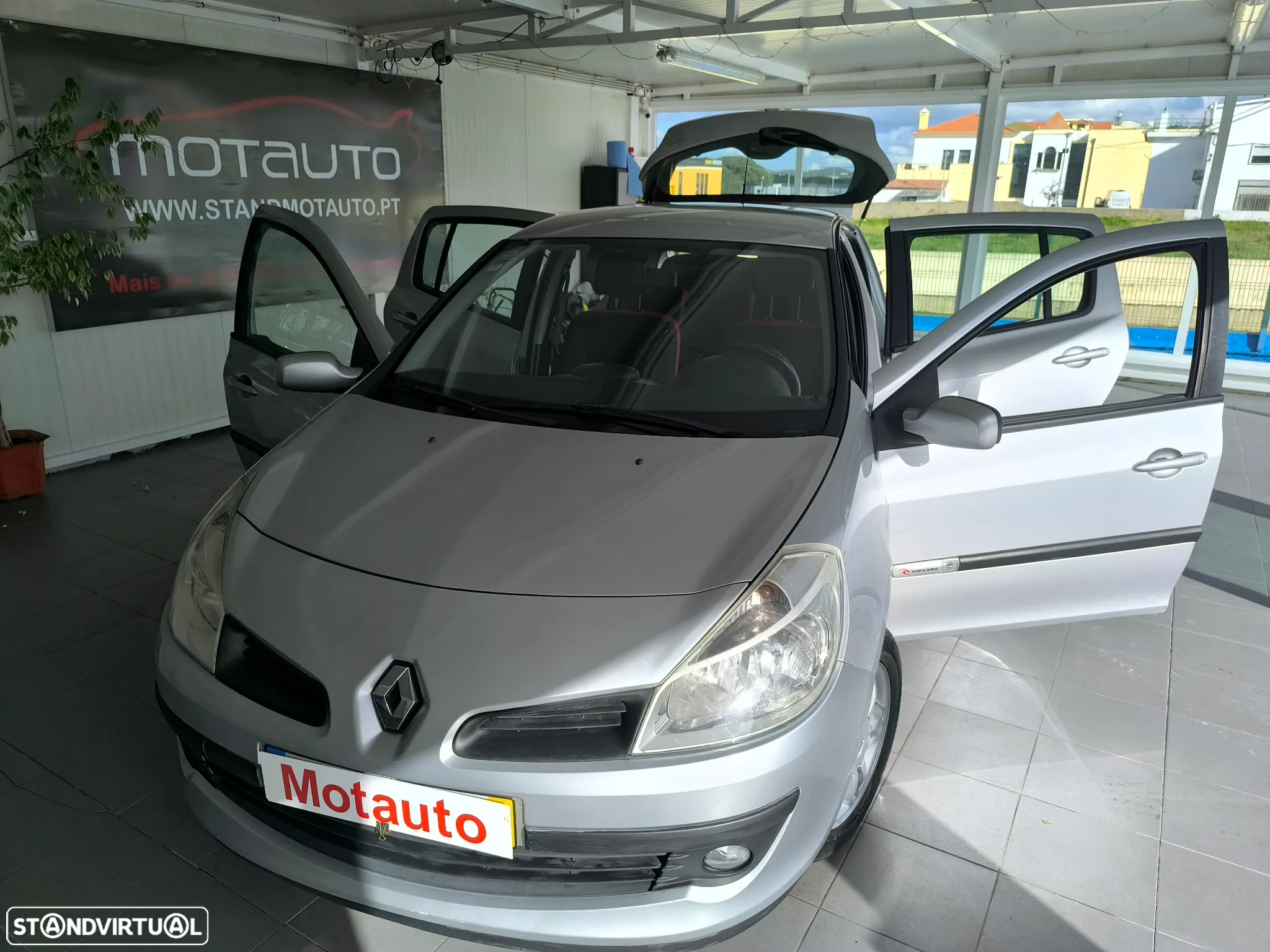 Renault Clio - 20