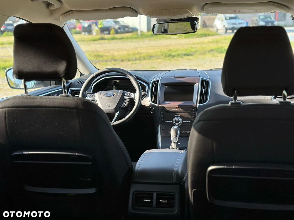 Ford S-Max 2.0 TDCi Titanium PowerShift - 24