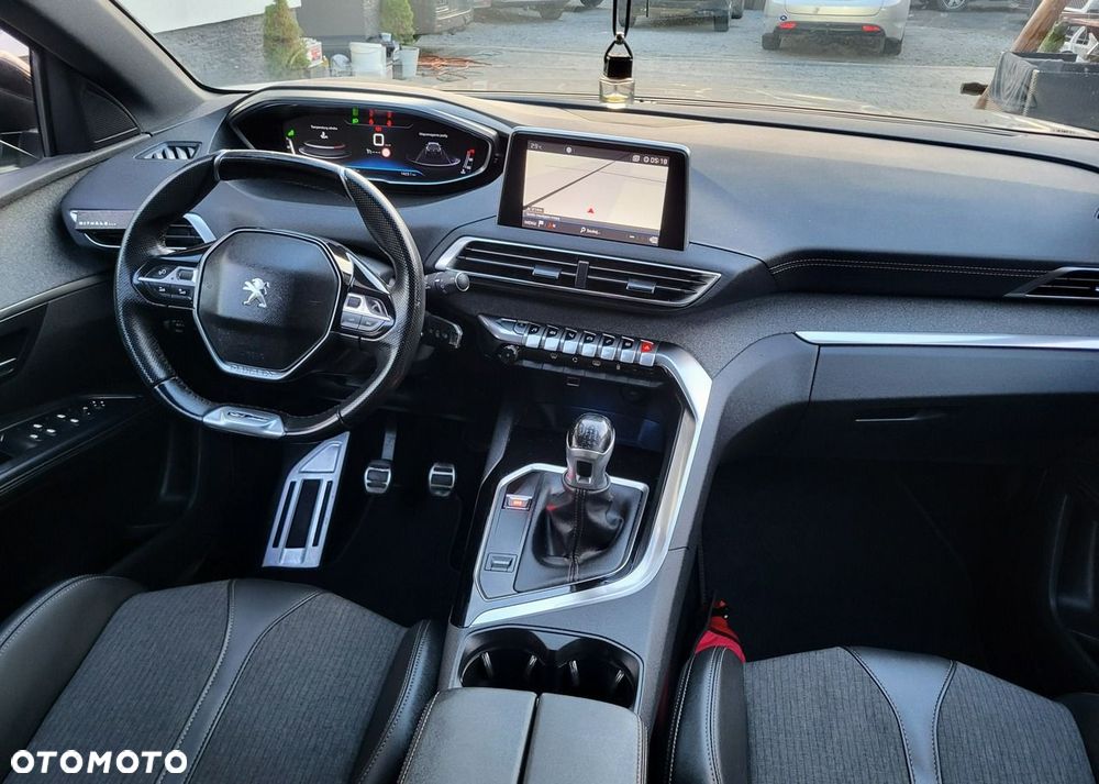 Peugeot 5008 - 13