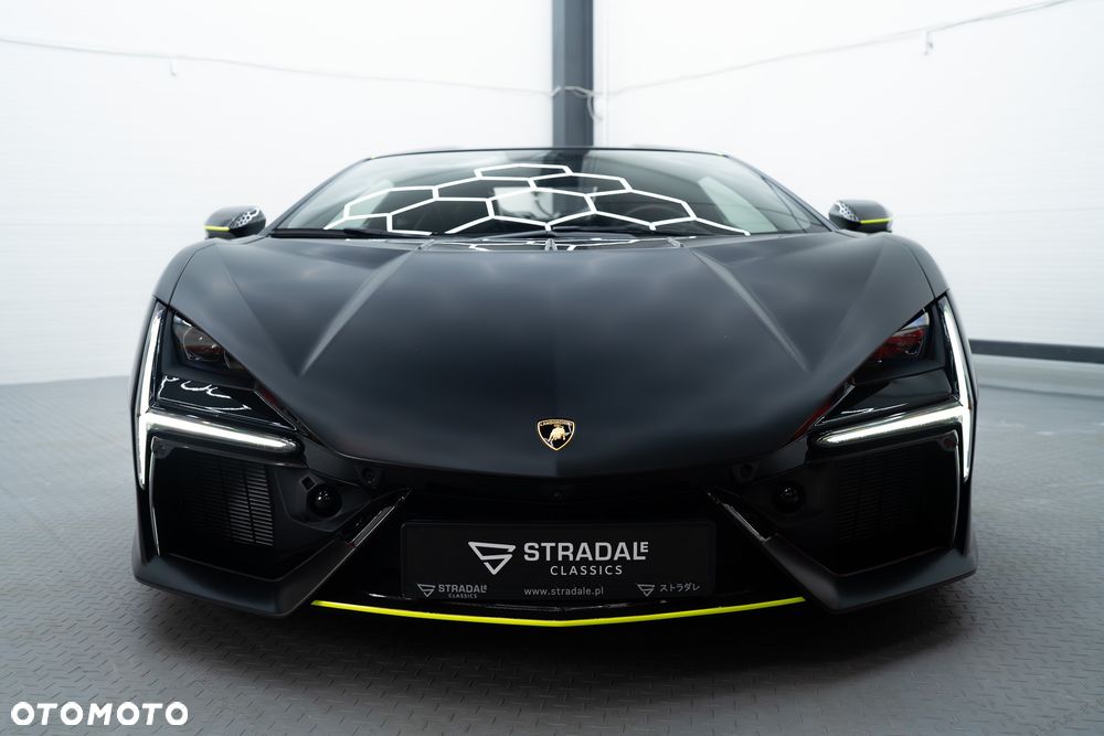 Lamborghini Revuelto - 5