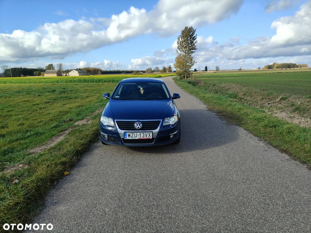 Volkswagen Passat 1.9 TDI Comfortline - 12