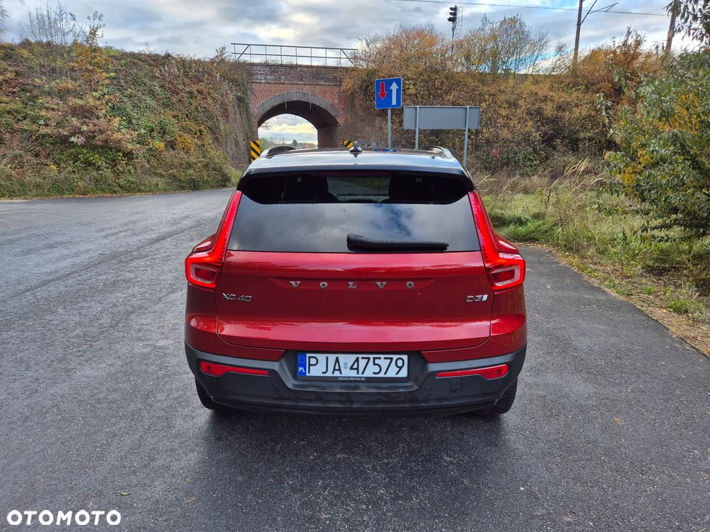 Volvo XC 40 D3 SCR R-Design - 9