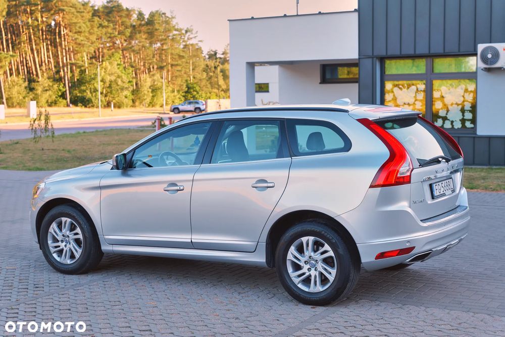 Volvo XC 60 D4 Momentum - 10
