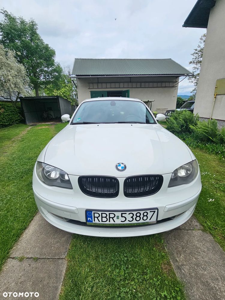 BMW Seria 1 118d DPF - 1