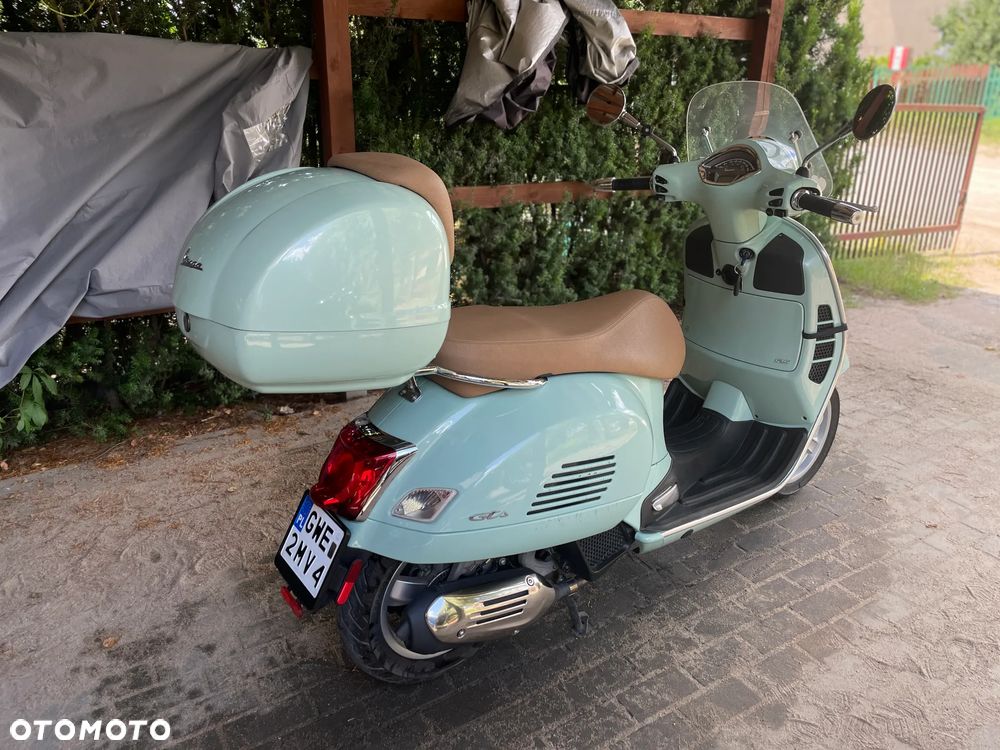 Vespa GTS - 21