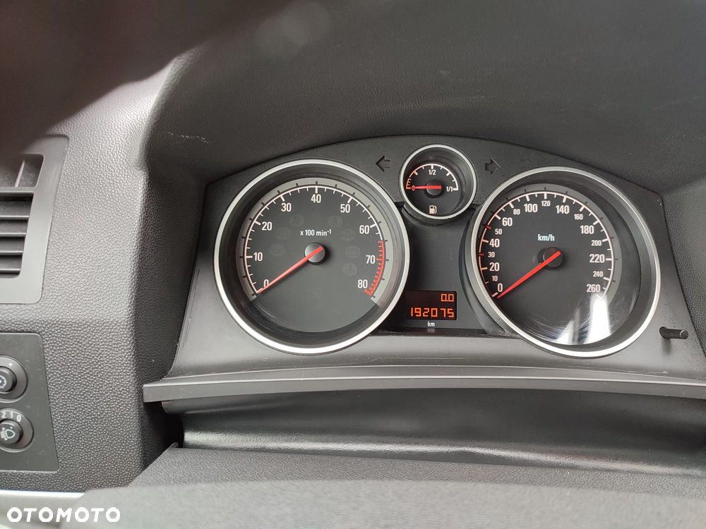 Opel Zafira - 13