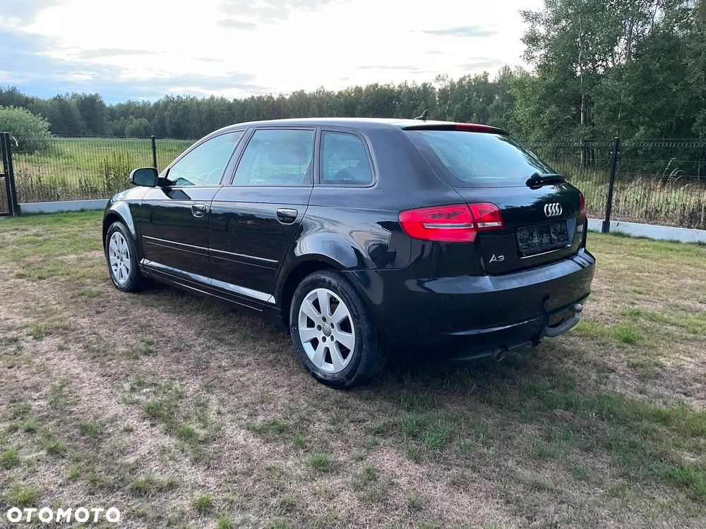 Audi A3 Sportback 2.0 TDI DPF Ambiente - 12