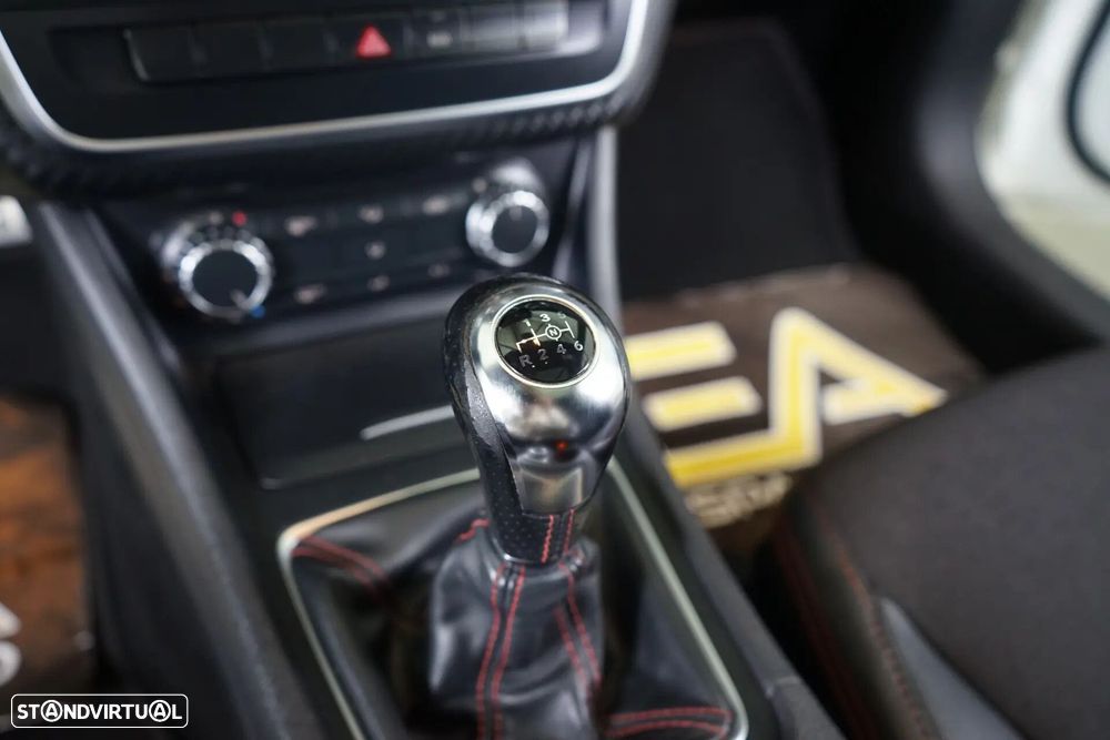 Mercedes-Benz A 180 d AMG Line Aut. - 28