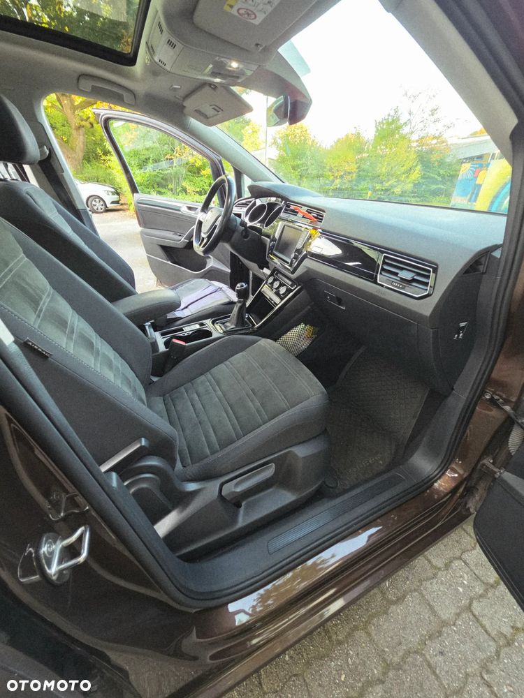 Volkswagen Touran 2.0 TDI BMT Highline - 21