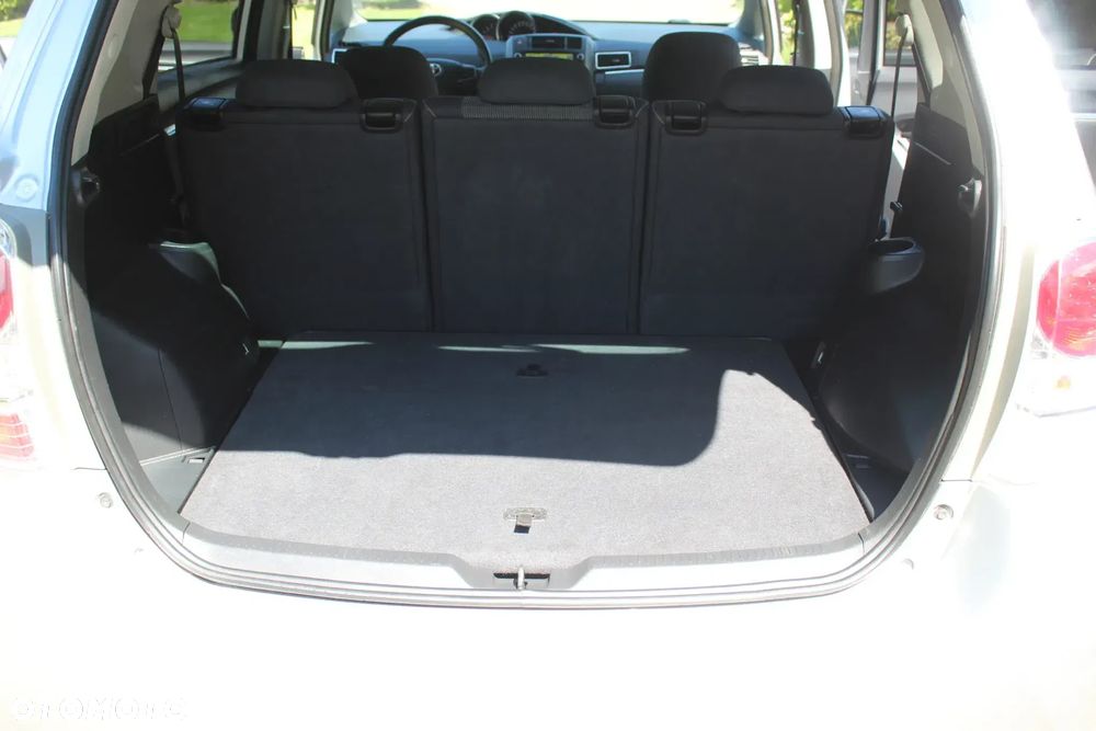 Toyota Verso 1.6 D-4D Premium - 21