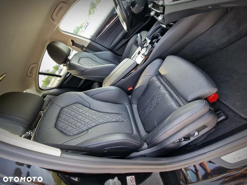 BMW Seria 5 518d - 21