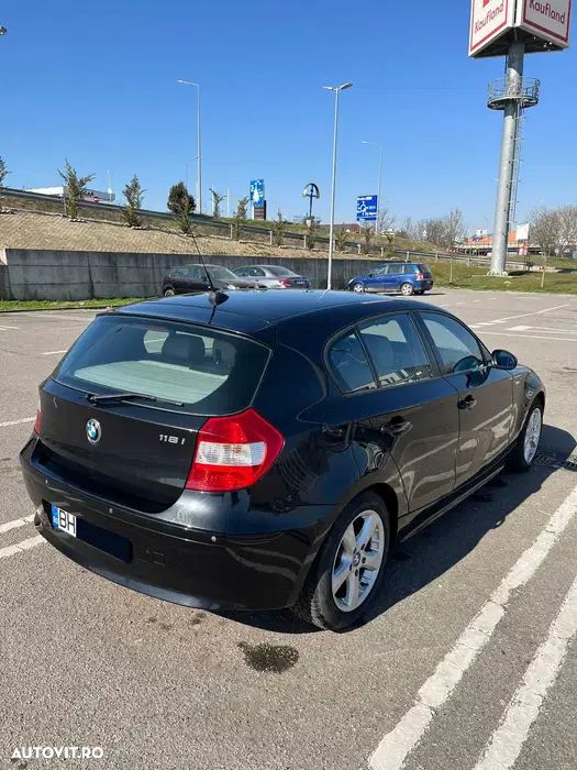 BMW Seria 1 118i - 3