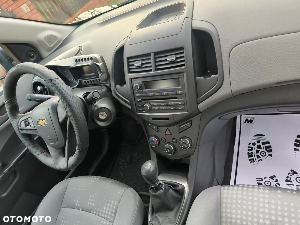 Chevrolet Aveo 1.2 LT - 19