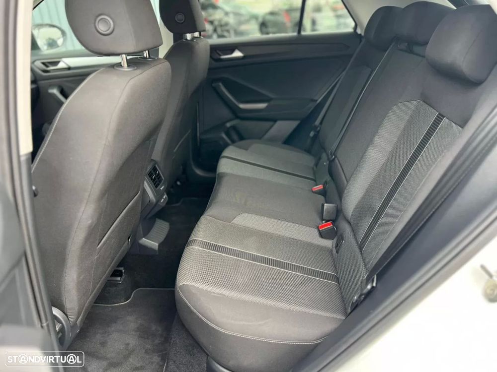 VW T-Roc 1.0 TSI Urban - 11