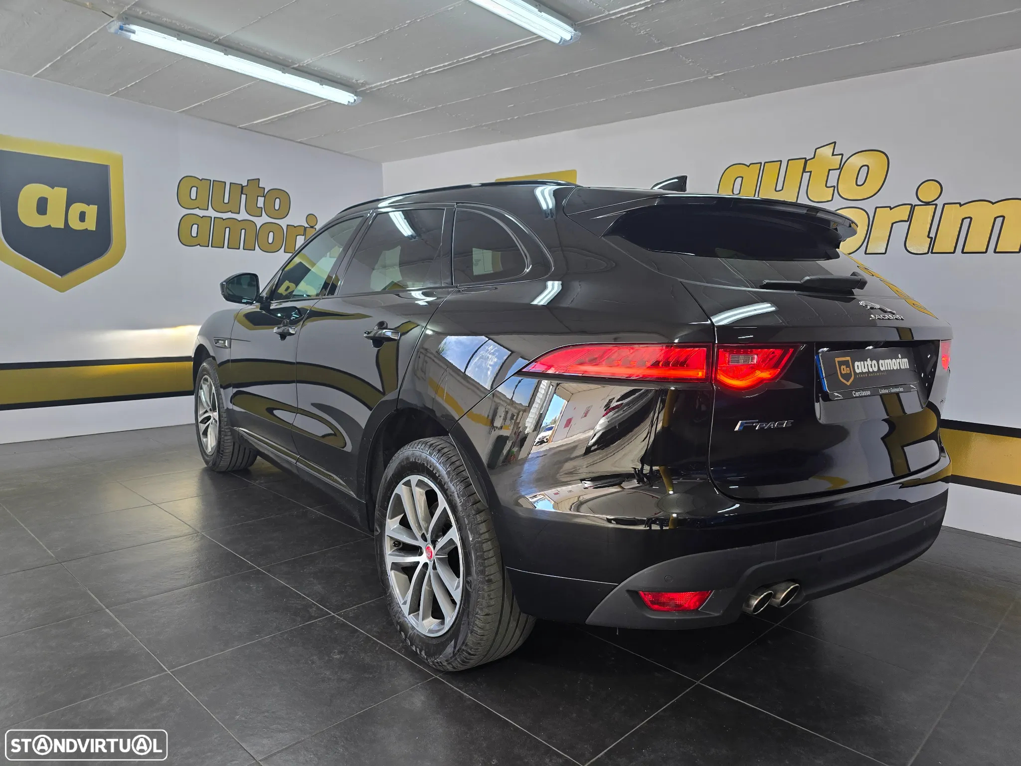 Jaguar F-Pace 2.0 i4D R-Sport Aut. - 11