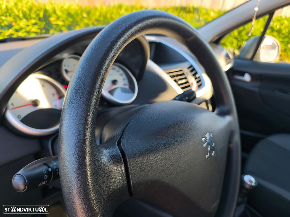 Peugeot 207 1.4 HDi Trendy - 17