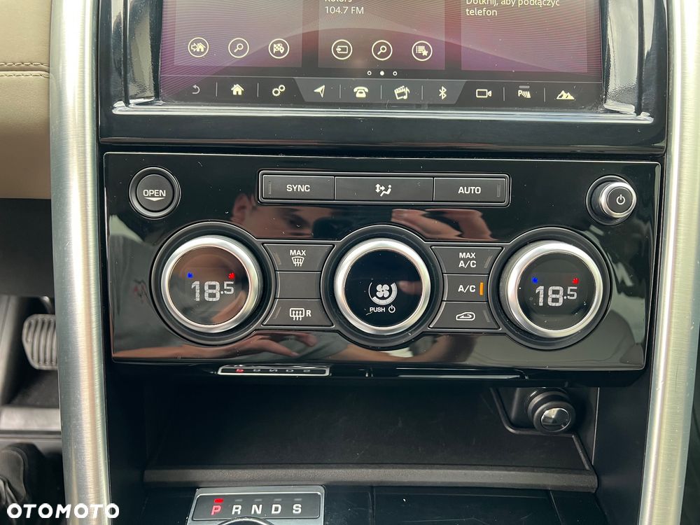 Land Rover Discovery 2.0 SD4 SE - 25