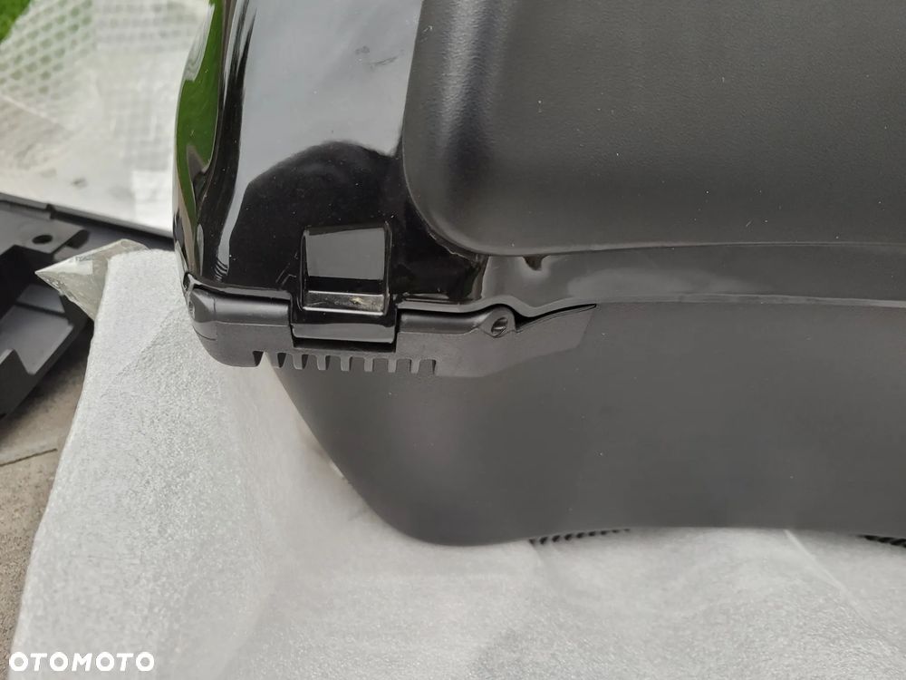 Kufer centralny Honda SH 125 300 - 29