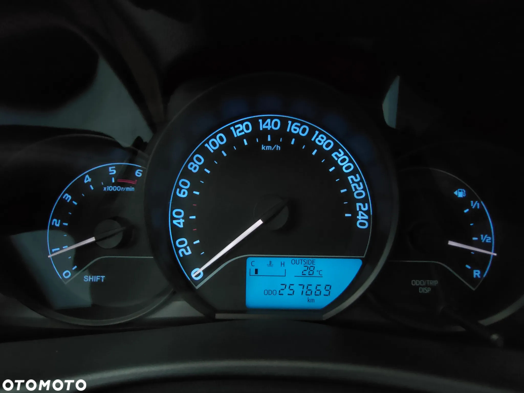 Toyota Auris 1.4 D-4D Active - 8
