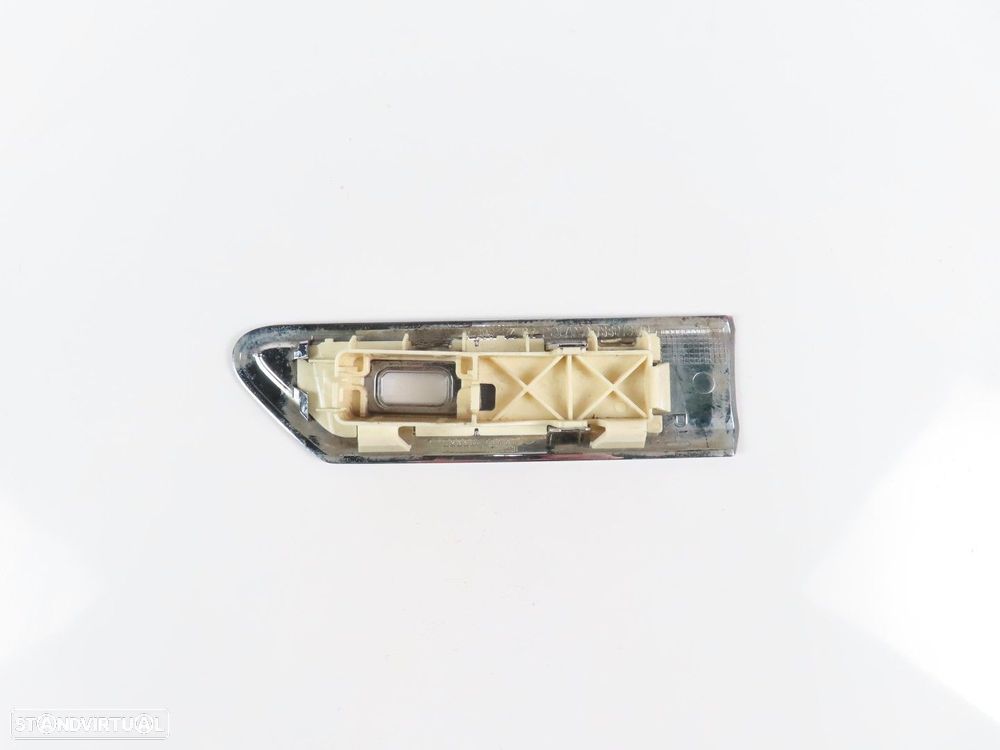 Friso guarda-lamas LCI Direito/Frente Seminovo/ Original BMW 7 (F01, F02, F03, F... - 2