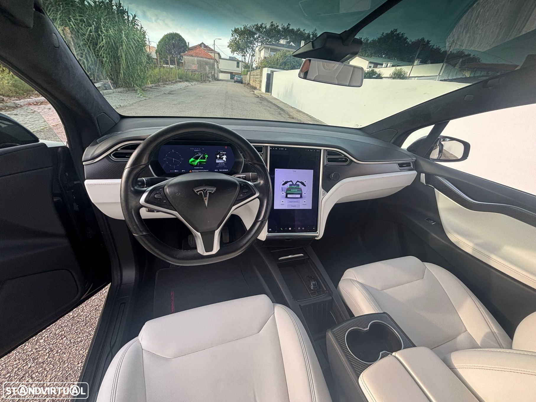 Tesla Model X 100 kWh Long Range Plus AWD - 11