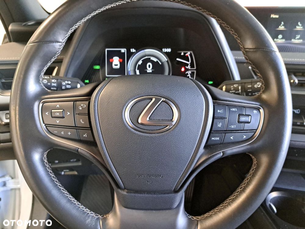 Lexus UX - 29