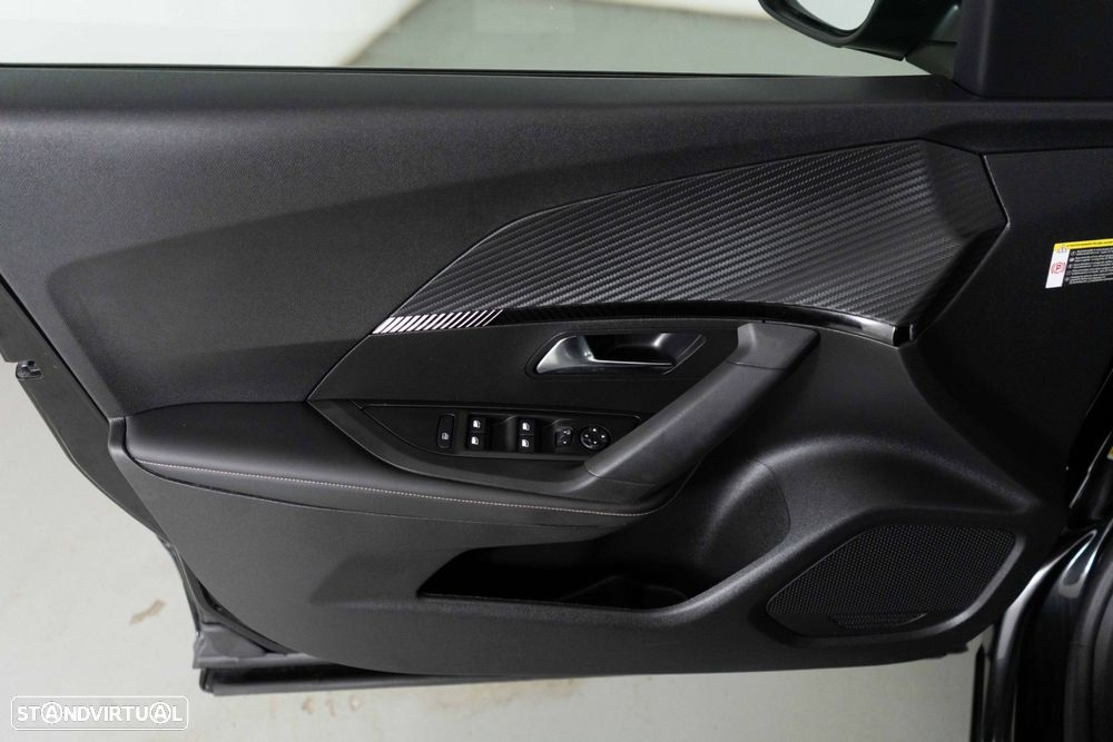 Peugeot 2008 1.2 PureTech Allure - 19