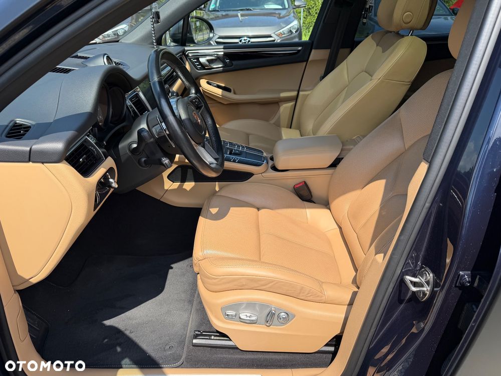 Porsche Macan S - 29
