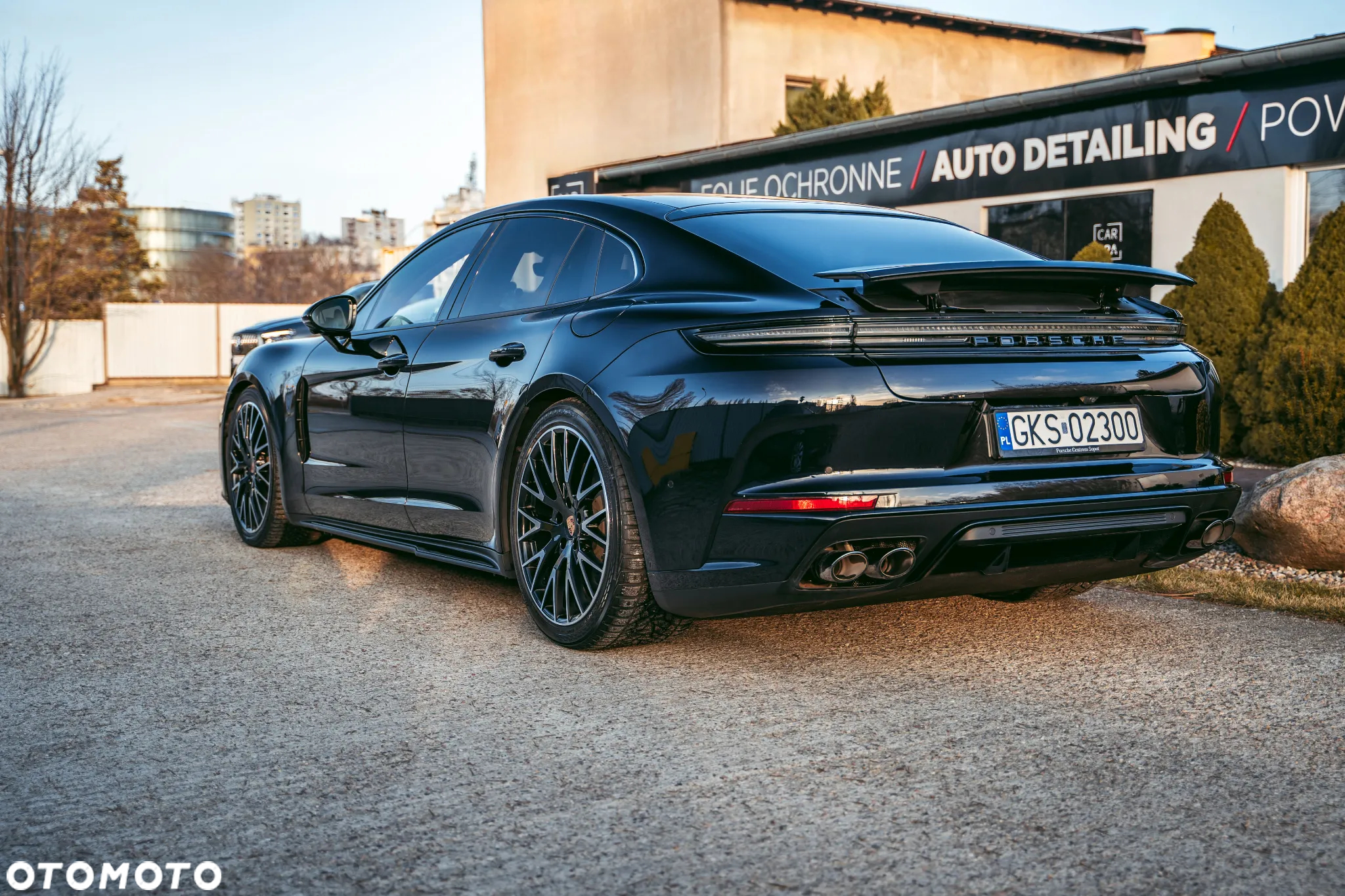 Porsche Panamera ver-4-e--hybrid-phev - 11