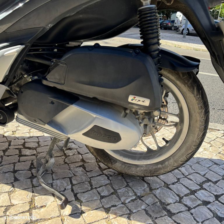 Piaggio Medley 125 - 28