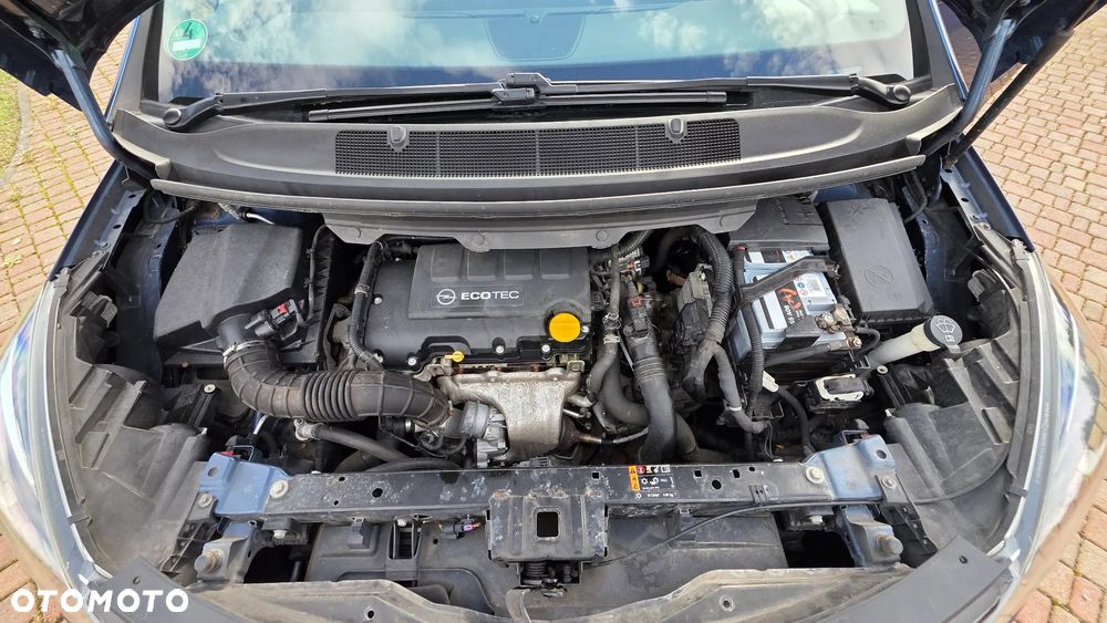 Opel Zafira - 24