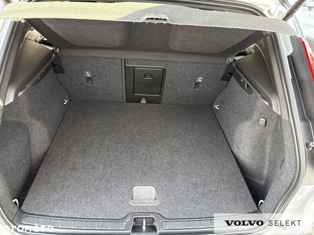 Volvo XC 40 - 15