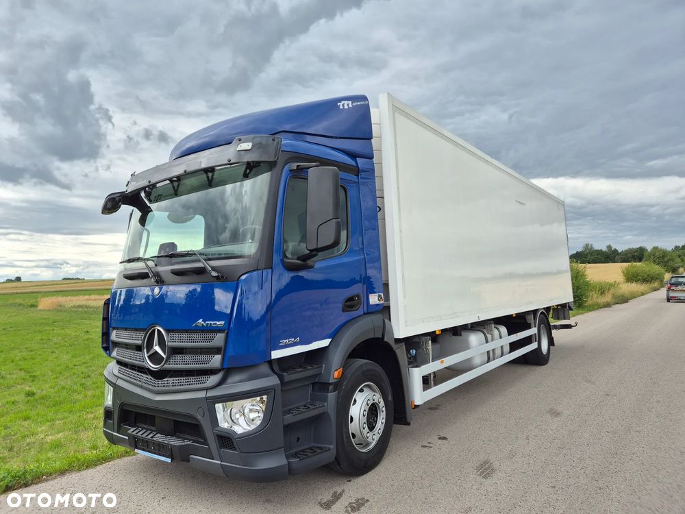 Mercedes-Benz Antos 1824 CARRIER VECTOR 1850 DRZWI + winda i 2x drzwi boczne / 8.35m / z Holandii / Axor man Tgm T1000-R THERMO King Supra 1850 1150 - 29