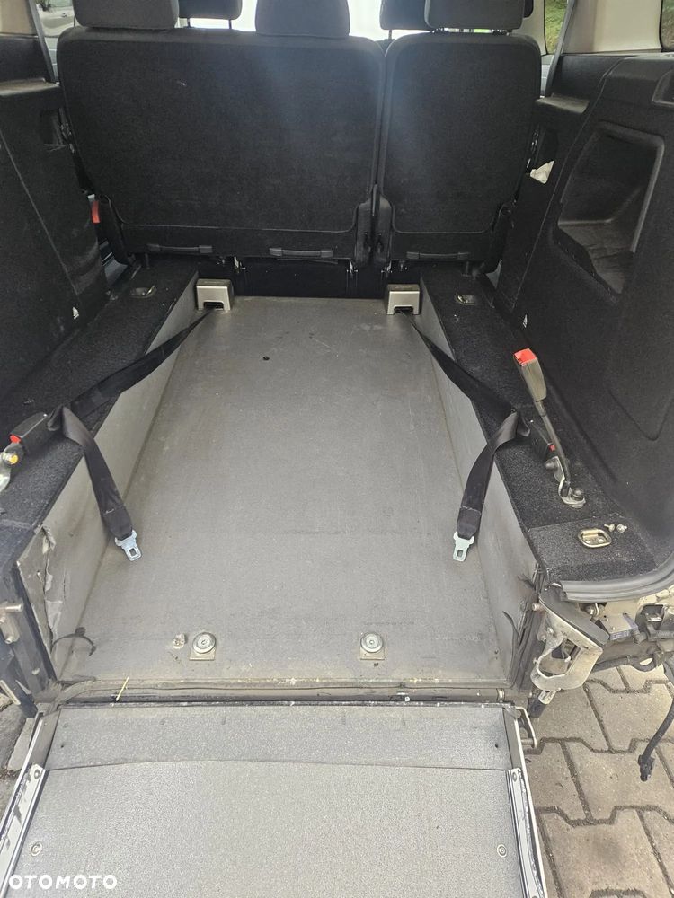 Ford Tourneo Connect 2.0 EcoBlue Titanium - 20
