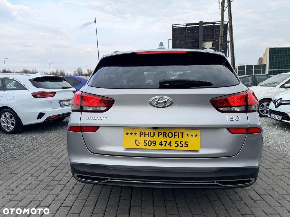 Hyundai i30 1.0 T-GDI Modern - 9