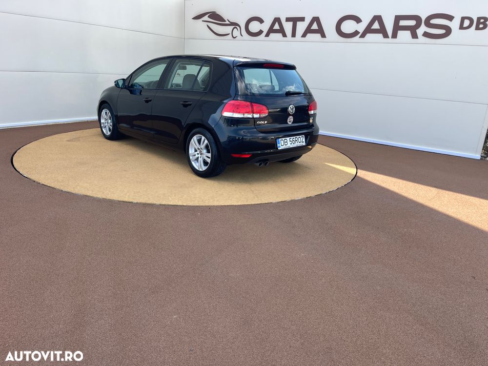 Volkswagen Golf - 11